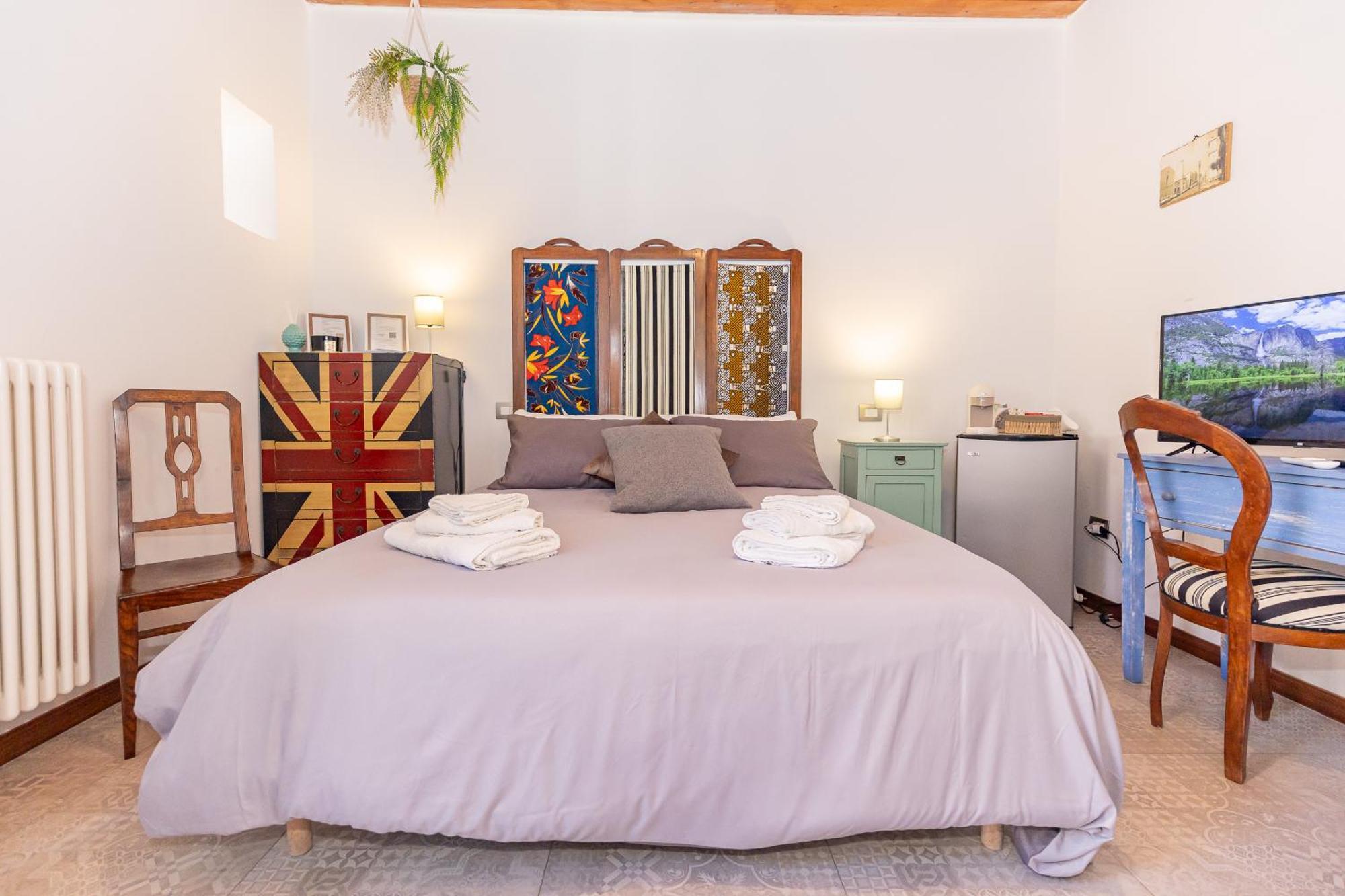 Centro Storico Redmood House A 5 Min Dal Mare, Breakfast, Aria Condizionata, Wi-Fi E Netflix Leilighet Barletta Eksteriør bilde
